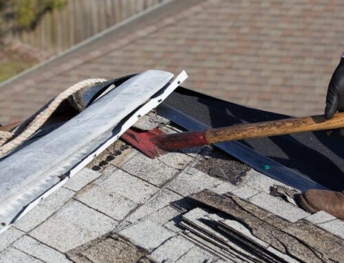 Signs that your post-storm roofing contractor may be trying to scam you