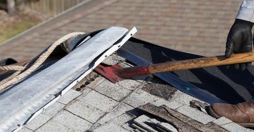 Top reasons you shouldnt attempt a DIY roof replacement